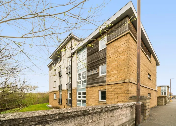 Saughton Suite With Views Of Water Of Leith